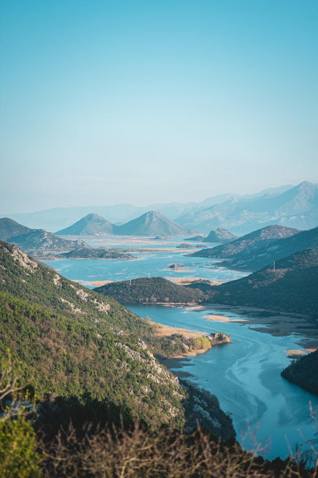 alexander-nRuPY_8fvrU-unsplash